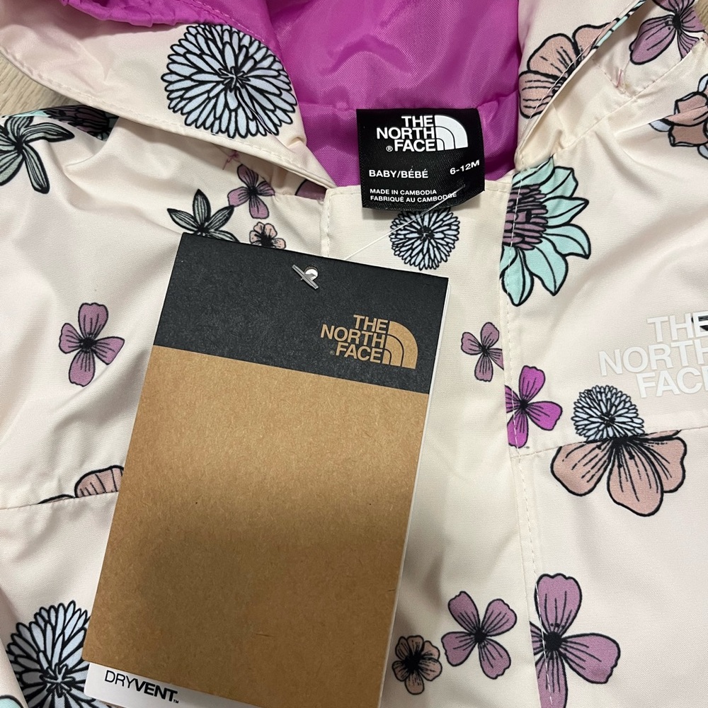The North Face Baby Antora Rain Jacket in white dune/desert bloom - Picture 2 of 6